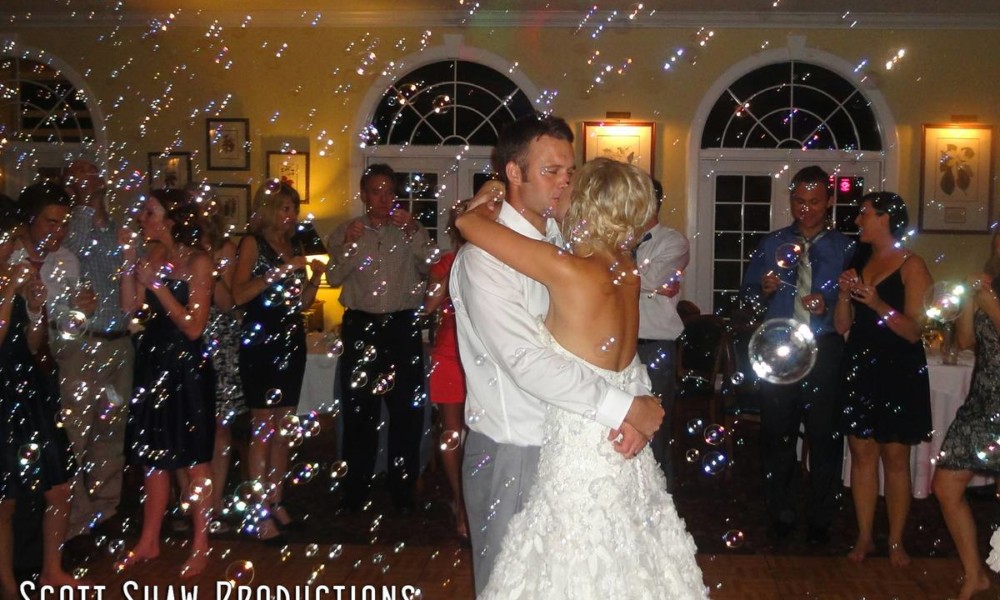Turn on the bubble machine for the last dance at the wedding reception The last dance of the wedding reception with bubbles filling the air